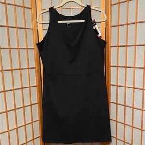 GAP Fit Women’s Size XL Black Active Tank Dress Shelf Bra with Inner Shorts NWT